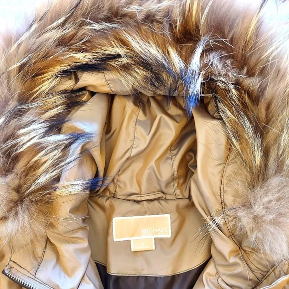 Women's Michael Kors down blend fur trimmed gold hooded puffer jacket SZ… - Picture 4 of 13